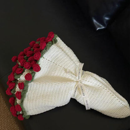 Handgewebte Rosenoase Deckenblume